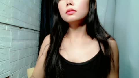 Snapshot of sweet_laika chatting on 06-27-26, 06:13 LAIKA online show from 06-27-26, 06:13