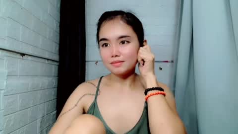 Snapshot of sweet_laika chatting on 07-08-26, 01:43 LAIKA online show from 07-08-26, 01:43