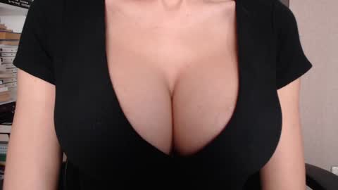 Jen online show from 11-14-25, 05:28