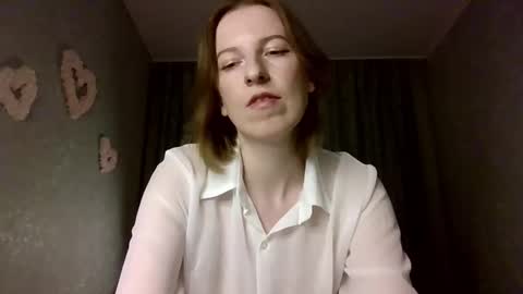 sweet_lilbunny online show from 10-20-25, 03:23