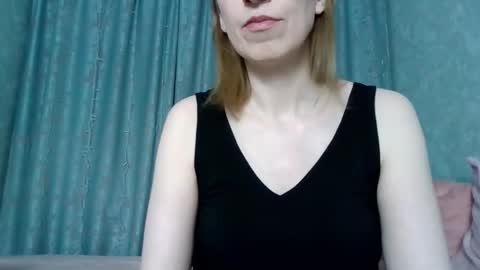 sweet_lilbunny online show from 02-04-26, 03:40