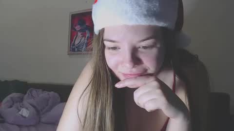 Snapshot of sweet_martinique chatting on 12-29-24, 01:56 TexasPAWG101 online show from 12-29-24, 01:56