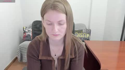 Mila online show from 05-27-26, 05:54