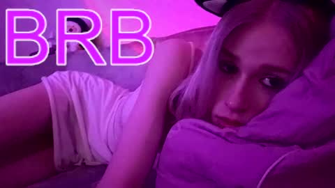 sweet_mol1y online show from 11-18-25, 03:56