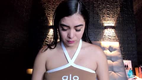 Snapshot of sweet_moniicaa chatting on 01-25-25, 10:51 Monica online show from 01-25-25, 10:51