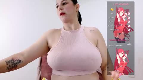 Snapshot of sweet_monsalve34 chatting on 04-29-26, 10:41 MONSALVE online show from 04-29-26, 10:41