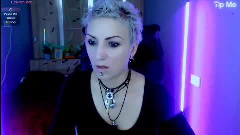 sweet_n_strong online show from 11-01-25, 08:05