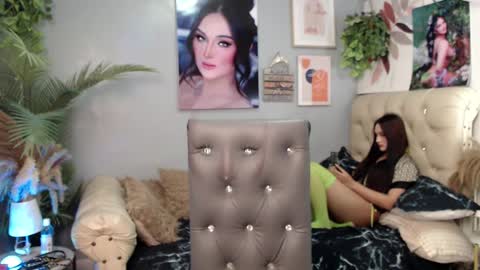 Snapshot of sweet_nicole4u chatting on 12-05-24, 06:32 girlnamenicole online show from 12-05-24, 06:32
