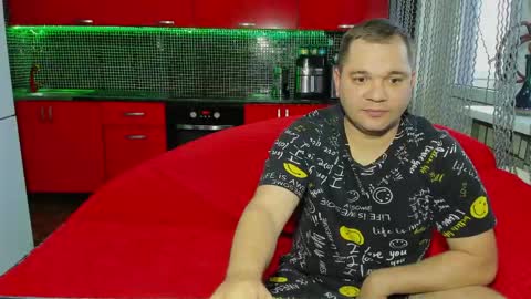 Snapshot of sweet_olga_and_dmitriy chatting on 05-16-26, 07:05 Olga and Dmitriy online show from 05-16-26, 07:05