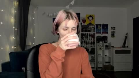 kira online show from 02-08-26, 05:05