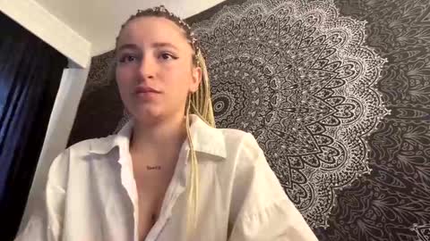 MONIK online show from 05-23-26, 07:07