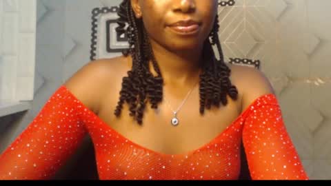 Snapshot of sweet_puna chatting on 02-14-25, 05:41 Nancy online show from 02-14-25, 05:41