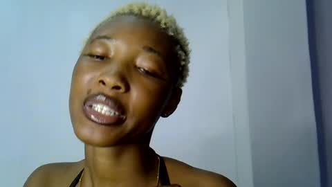 Snapshot of sweet_pussy04 chatting on 06-20-26, 08:50 sweet girl online show from 06-20-26, 08:50