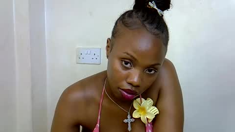 Elina online show from 03-18-26, 03:26