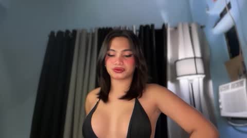 Snapshot of sweet_scarllet12 chatting on 05-16-26, 04:39 SCARLLET online show from 05-16-26, 04:39