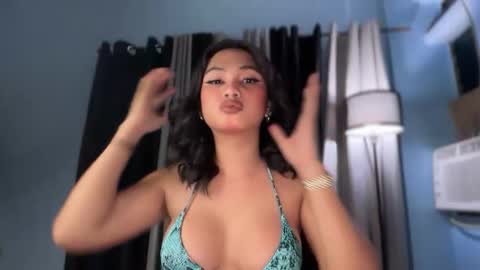Snapshot of sweet_scarllet12 chatting on 05-18-26, 04:13 SCARLLET online show from 05-18-26, 04:13