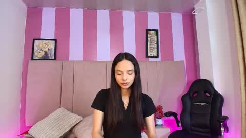 Snapshot of sweet_sofiii_ chatting on 02-23-26, 08:06 Sweet Sofiii online show from 02-23-26, 08:06