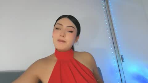 sweet_sophie_7 online show from 03-01-26, 03:52