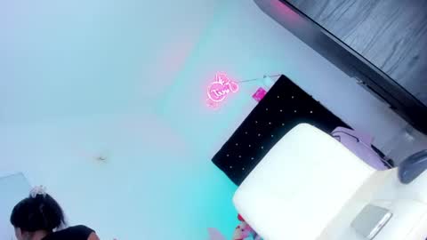 Snapshot of sweet_stacie chatting on 07-01-26, 01:02 sweet_stacie online show from 07-01-26, 01:02