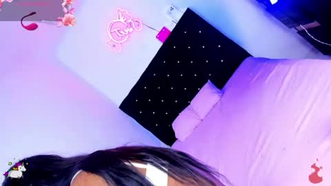 Snapshot of sweet_stacie chatting on 07-10-26, 02:19 sweet_stacie online show from 07-10-26, 02:19