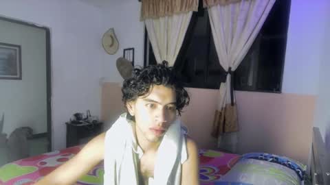 Snapshot of sweet_tippot chatting on 12-29-24, 03:00 Tippot and Germaine online show from 12-29-24, 03:00