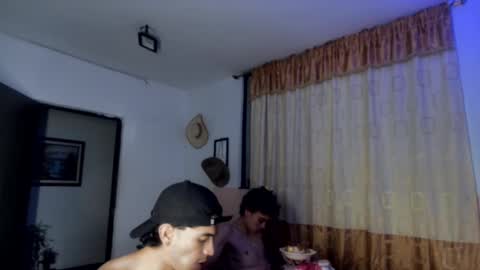 Snapshot of sweet_tippot chatting on 01-30-25, 06:03 Tippot and Germaine online show from 01-30-25, 06:03