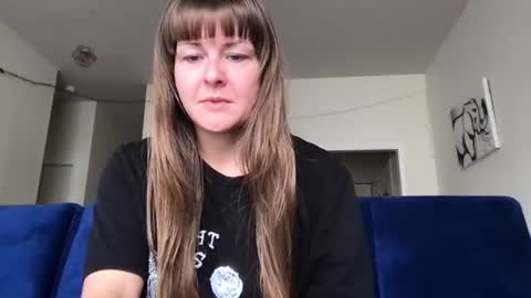 Snapshot of sweet_truffle chatting on 06-27-26, 04:56 Heidi Brenner - Please check bio for schedule FAQ online show from 06-27-26, 04:56