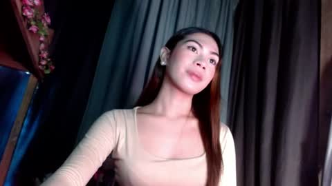 sweet_vell online show from 06-08-26, 07:03