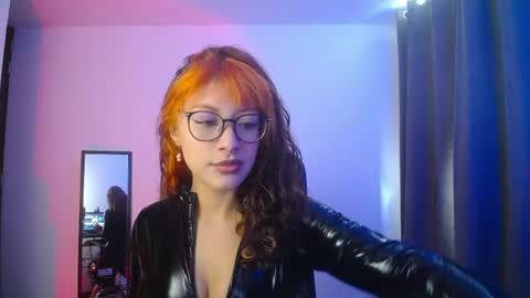 Snapshot of sweet_venus4 chatting on 04-24-26, 04:53 sweet_venus4 online show from 04-24-26, 04:53