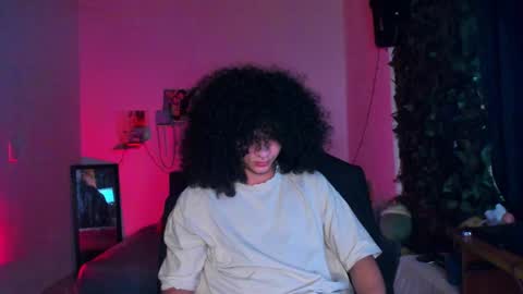 Steven independent model online show from 02-11-26, 11:32