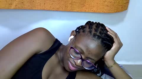 sweet_zarah online show from 03-13-26, 02:18
