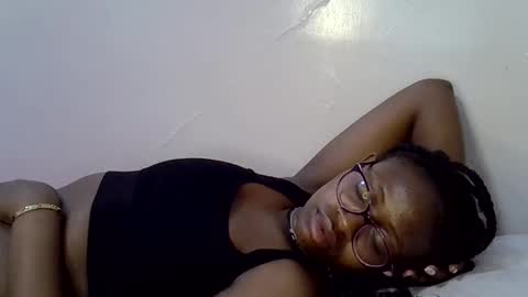 Snapshot of sweet_zarah chatting on 04-21-26, 02:51 sweet_zarah online show from 04-21-26, 02:51