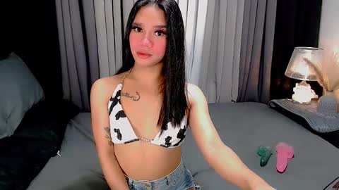 bea takashi  online show from 10-16-25, 09:43