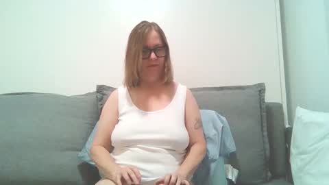 sweetandnaughty123 online show from 04-08-26, 07:47