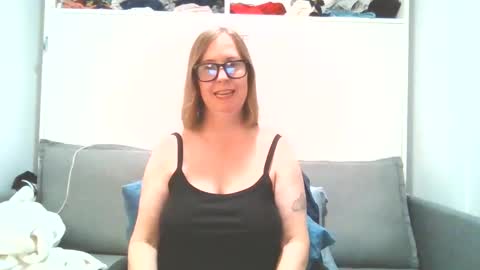 sweetandnaughty123 online show from 06-11-26, 04:21