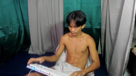 Snapshot of sweetasianrobertxxx chatting on 03-02-26, 07:10 Robert online show from 03-02-26, 07:10