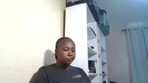 sweetaura001 online show from 07-23-26, 11:30