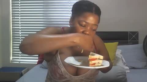 sweetberrybliss online show from 09-11-25, 07:52