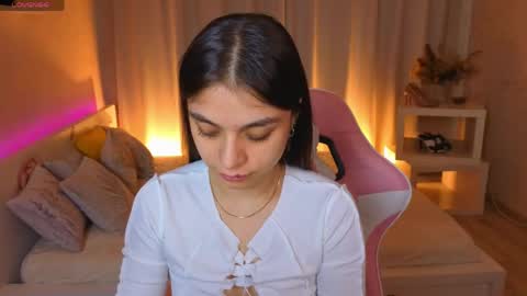 Kim online show from 05-04-26, 02:07