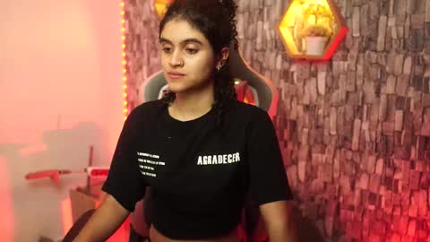 Salom independent model online show from 01-16-26, 04:49