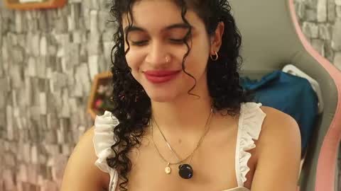 Salom independent model online show from 05-15-26, 07:10