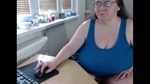 Snapshot of sweetboobs85h chatting on 03-12-25, 08:41 Sweetboobs85h online show from 03-12-25, 08:41