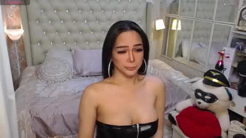 Carla online show from 01-22-25, 05:37