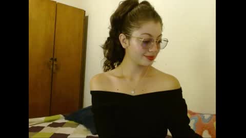 sweetcalm_ online show from 04-19-26, 05:18