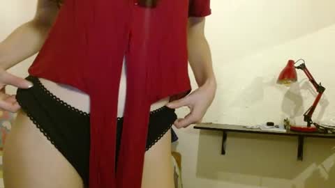 Snapshot of sweetcalm_ chatting on 06-23-26, 09:57 sweetcalm_ online show from 06-23-26, 09:57