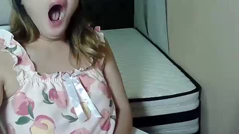 sweetcamille69 online show from 03-04-25, 07:54