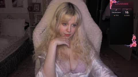 Lisa online show from 04-06-26, 05:03