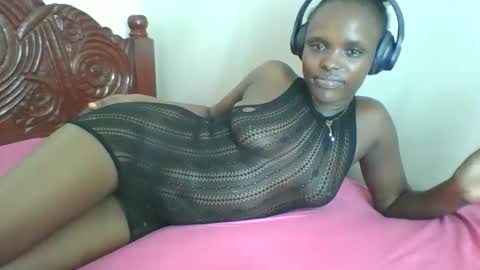 sweetclit99 online show from 10-19-25, 10:49