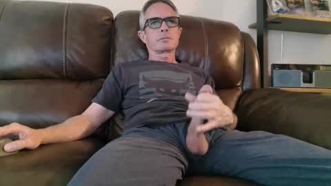 Snapshot of sweetcocksean chatting on 05-20-26, 11:00 sweetcocksean online show from 05-20-26, 11:00