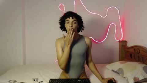 Snapshot of sweetcurlyboy chatting on 02-24-26, 12:52 Chris online show from 02-24-26, 12:52